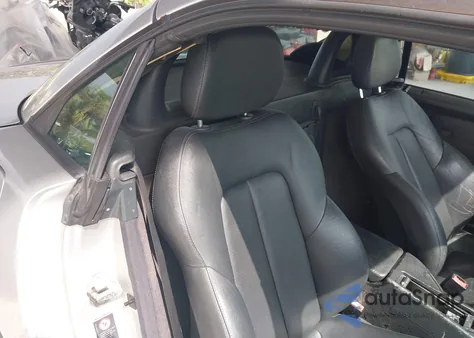 2001 Mercedes-Benz Slk 230 Kompressor z USA, uszkodzony, nr VIN WDBKK49F51F233449